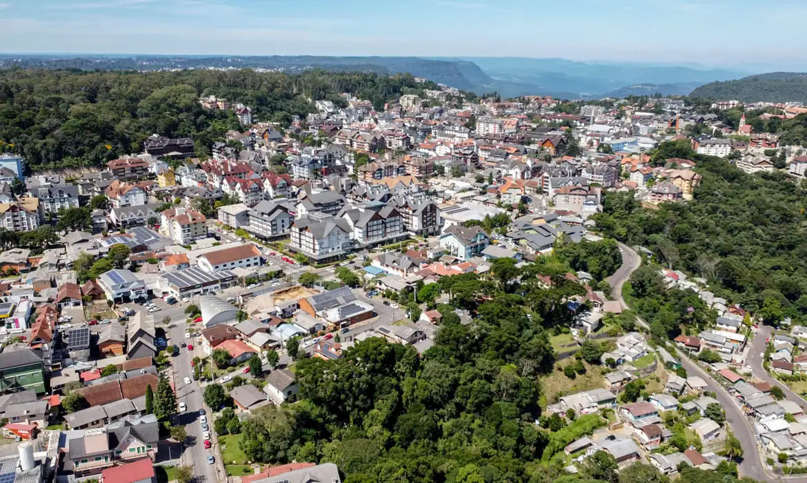Gramado nega hotéis fechados